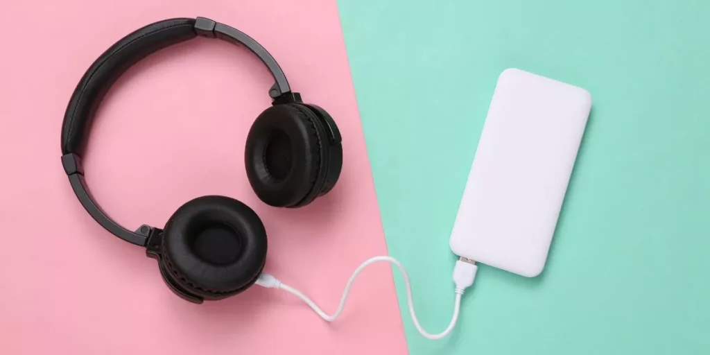 How Long Do Wireless Headphone Batteries Last?