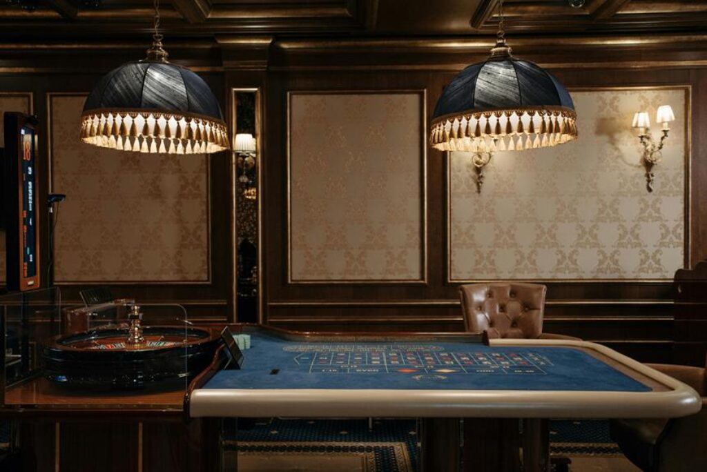 How Do You Add Glamour to a Room With Statement Lighting? How Do You Add Glamour to a Room With Statement Lighting?
